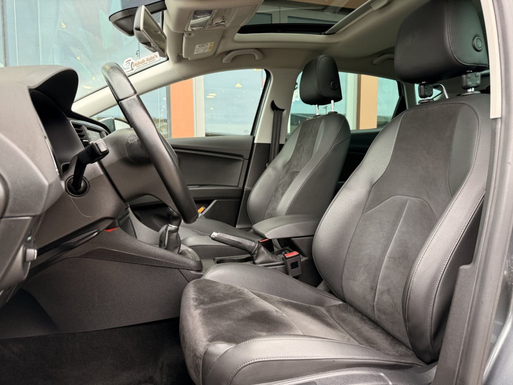 Seat Leon 1.0 ecotsi style connect | pano | camera | apple carplay | trekha
