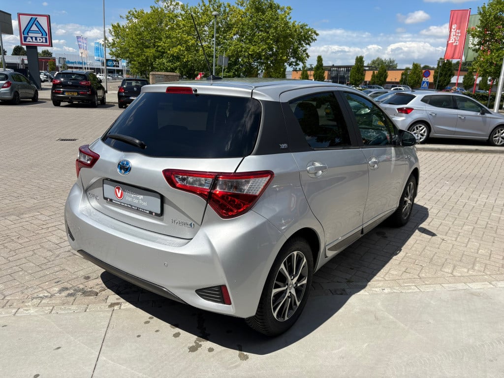 Toyota Yaris 1.5 hybrid dynamic