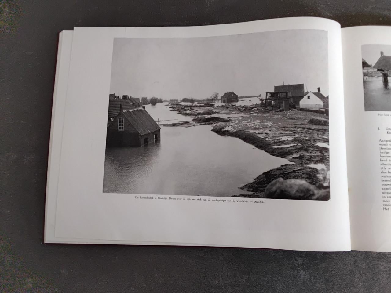Gedenkboek van de Watersnood Oost - Zuid Beveland 1953