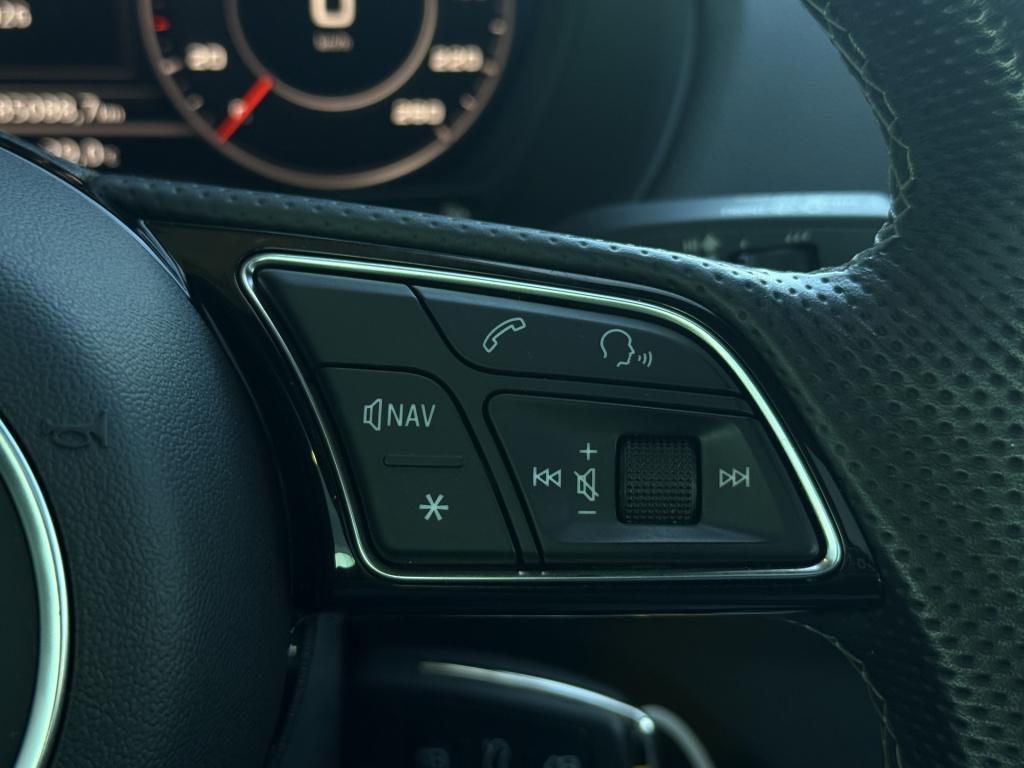 Audi Q2 35 tfsi s edition | pano | leder | vc | matrix | camera | stoelverw