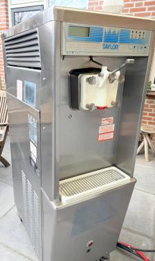 Taylor PH71-58 Softijsmachine