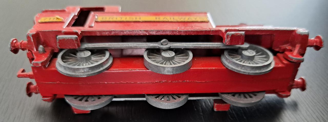 VINTAGE BRITISH RAILWAYS 7118 LOCOMOTIEF MODEL
