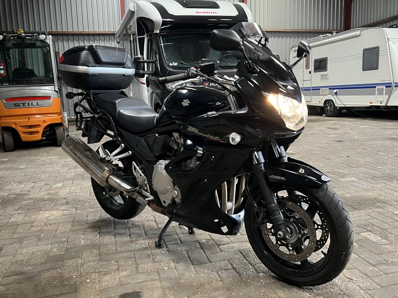 Nette Suzuki Bandit S 1250