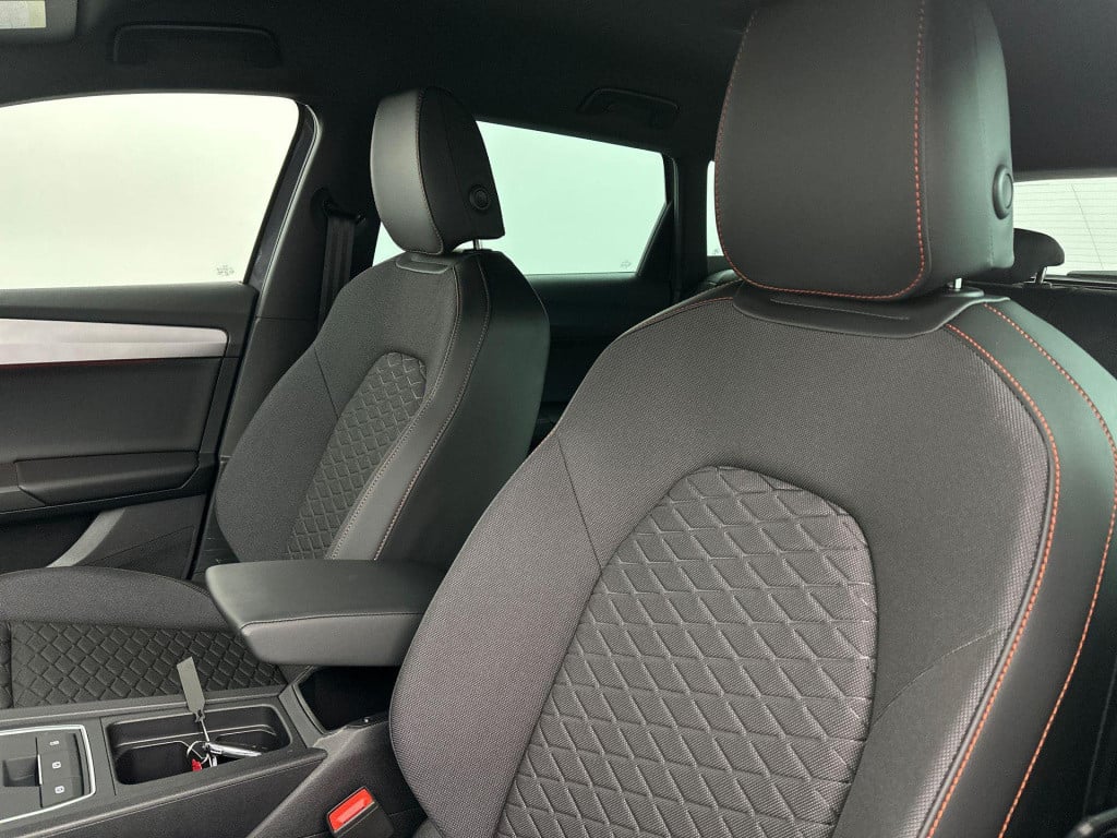 Seat Leon sportstourer 1.5 tsi e-hybrid fr phev first edition