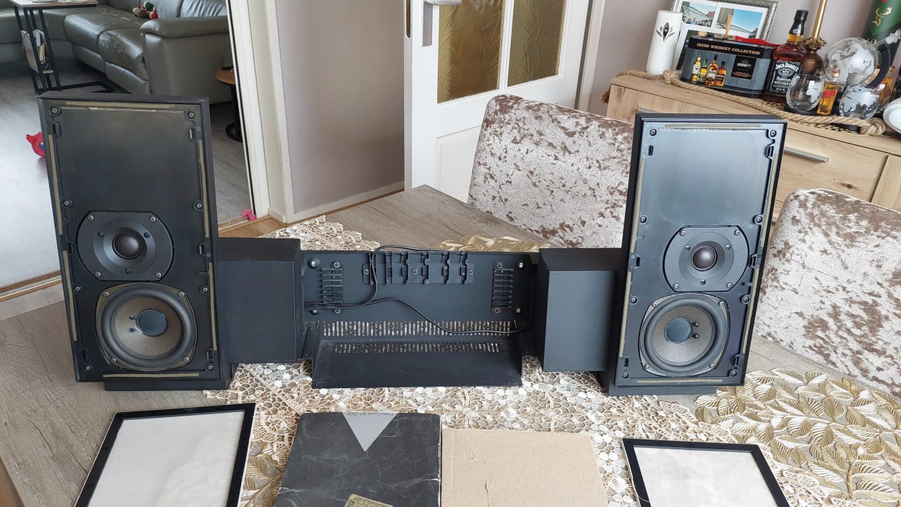 Bang&Olufsen  speakers