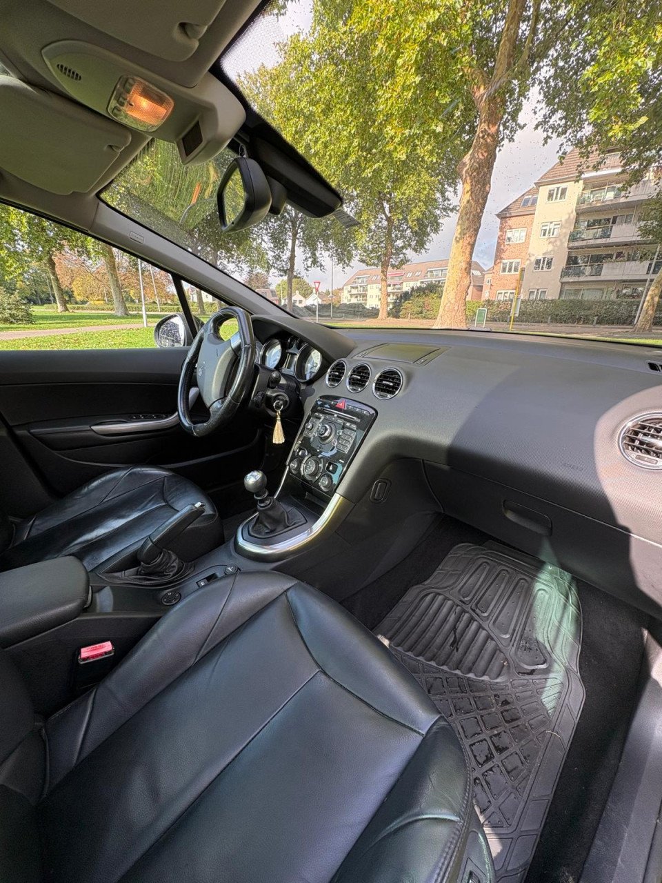 Te koop peugeot 308 THP 2012 7 persoons