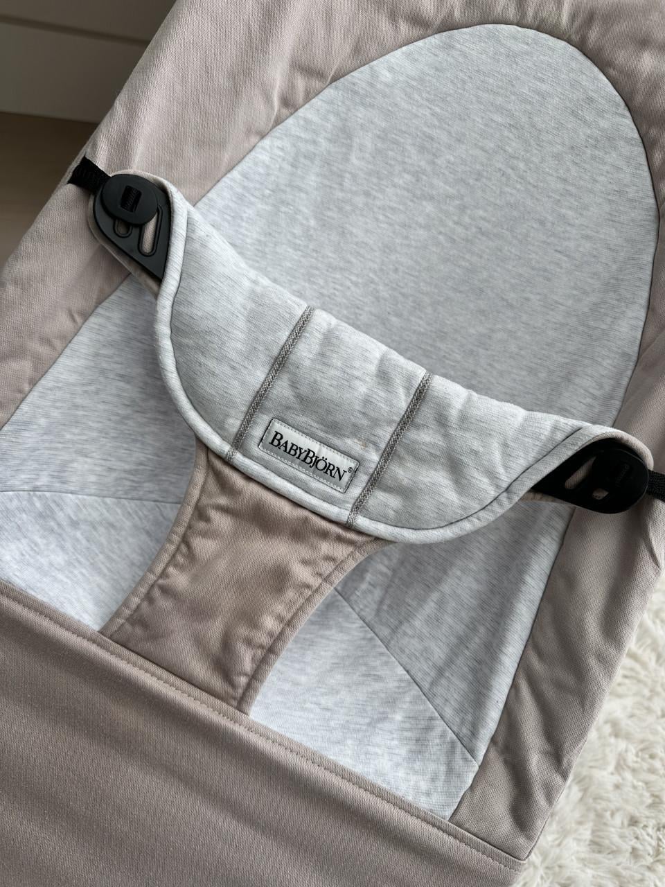 BabyBjörn Balance Soft Jersey Wipstoel Beige / Grijs