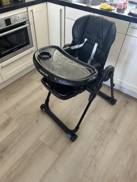 Kinderstoel mamaloes zwart leer