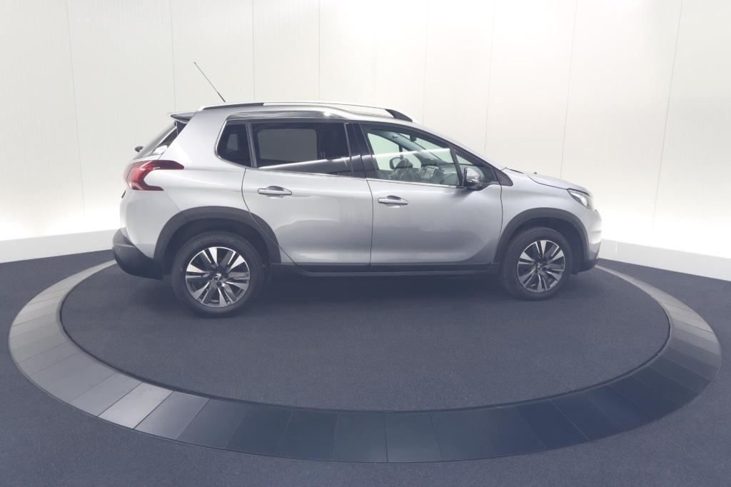 Peugeot 2008 puretech 110 allure | panoramadak | apple carplay | navigatie 