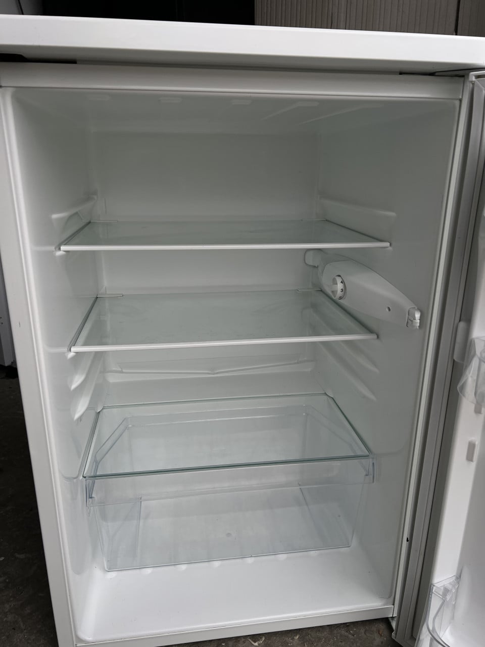 Bijna nieuwe Tafelmodel koelkast 85x55 cm Energieklasse A+++