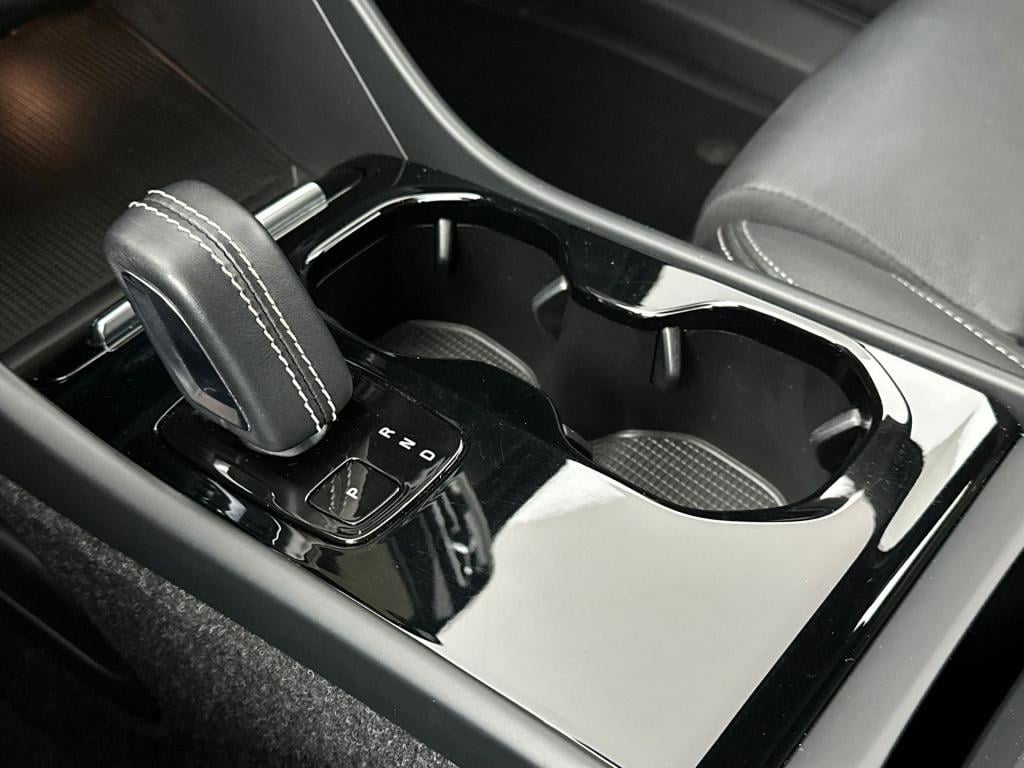 Volvo XC40 p8 408pk recharge r-design| cruise.controle| stoelverwarming