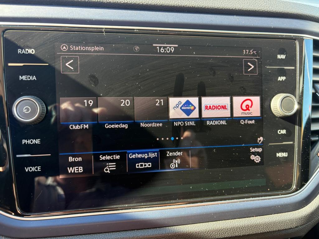 Volkswagen T-roc 1.5 tsi sport