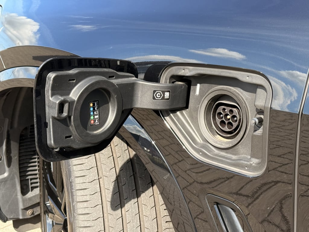 BMW X5 xdrive45e high executive | pano | sky lounge | stoelventilatie | luc