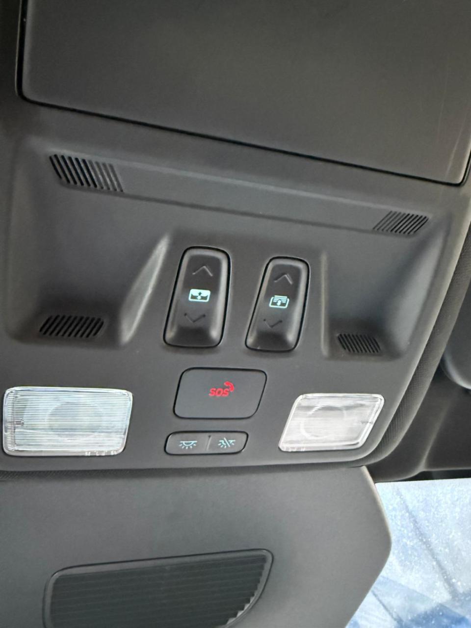 Ford Kuga 2.5 phev st-line x | panoramadak | trekhaak | 2100kg trekgewicht!