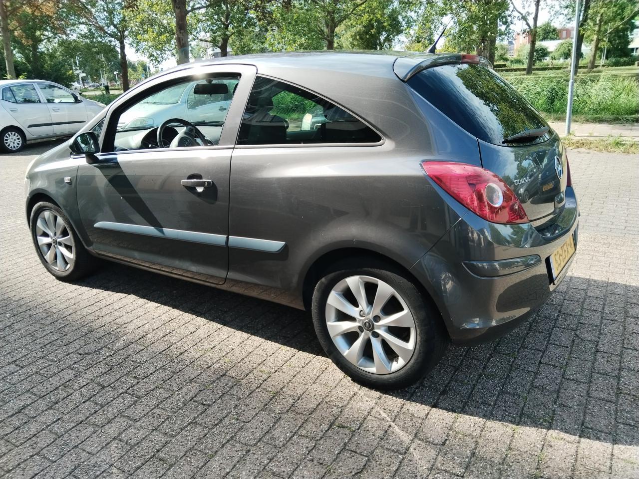Opel Corsa 1.2 Lpg G3 2012