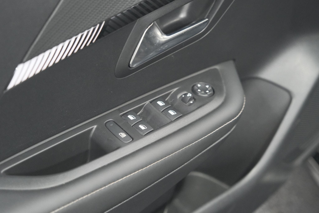 Peugeot 208 puretech 100 allure | 360 camera | adaptieve cruise control | d