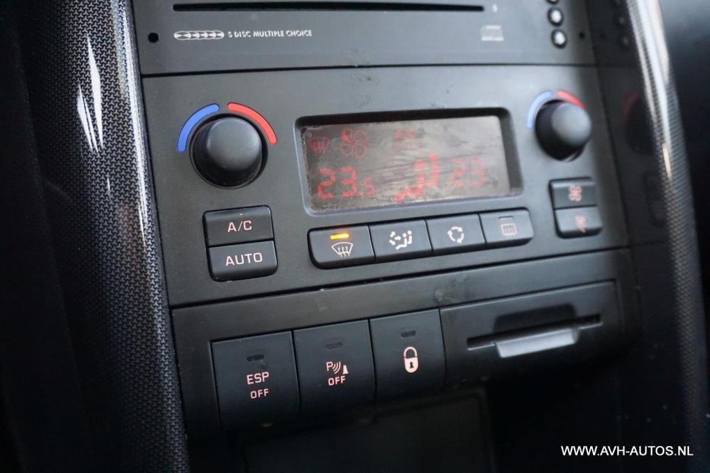 Peugeot 207 1.6-16v t féline