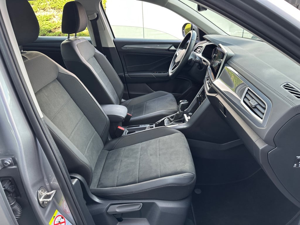 Volkswagen T-roc 1.5 tsi 150pk dsg style | dode hoek | camera | keyless | e