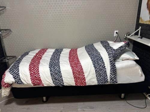 Tempur verstelbaar 1 persoonsbed met massage funtie