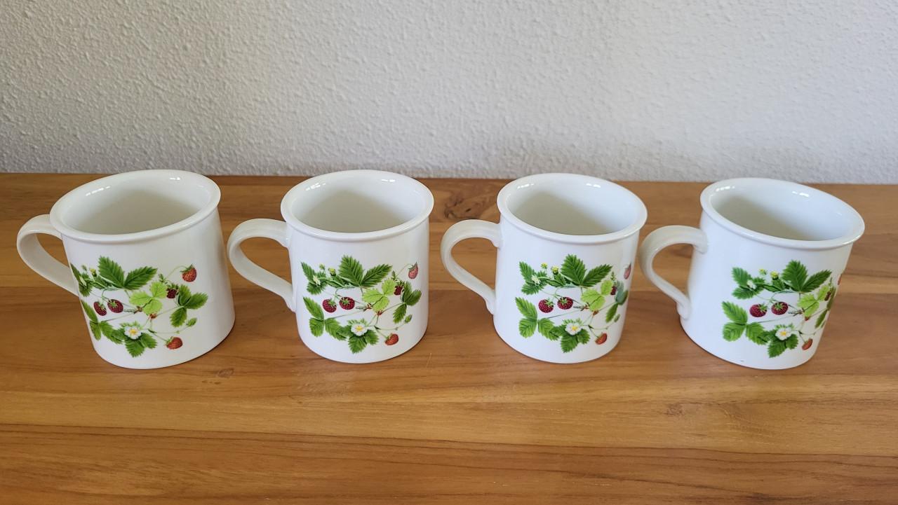 Vintage (1980) set Portmeirion Summer Strawberries