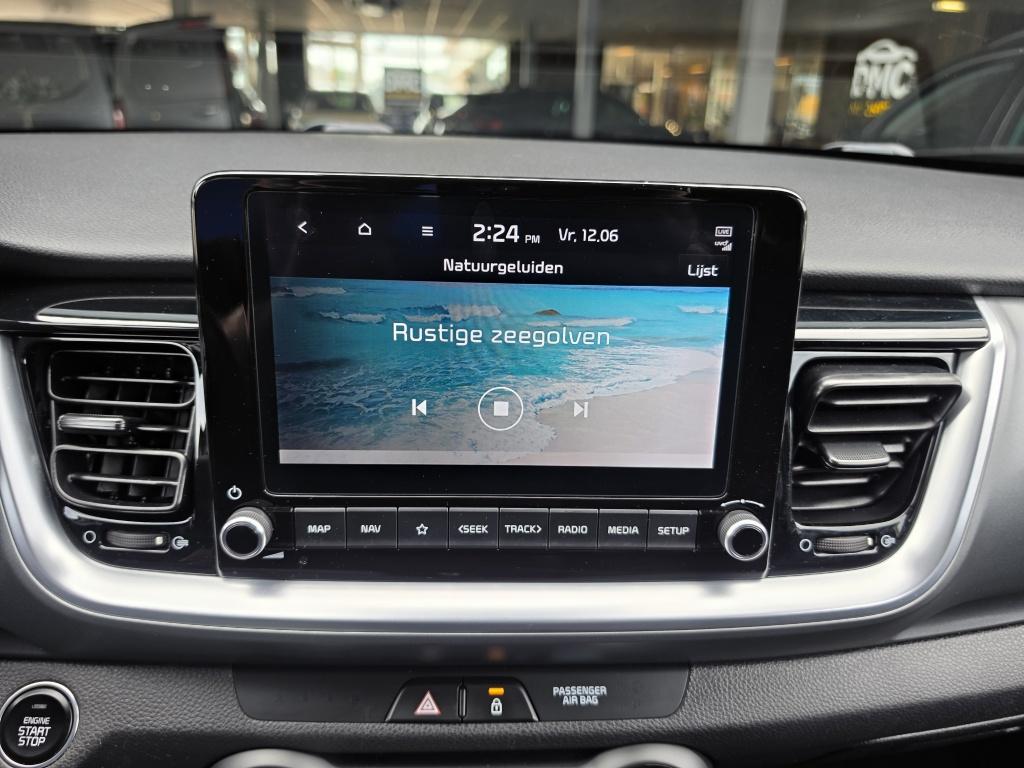 Kia Stonic 1.0 t-gdi mhev dyn+line | lane ass | cruise | clima | navi | lm