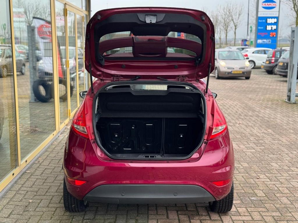 Ford Fiesta 1.6 titanium | apk: 14-01-2027 | inruiler