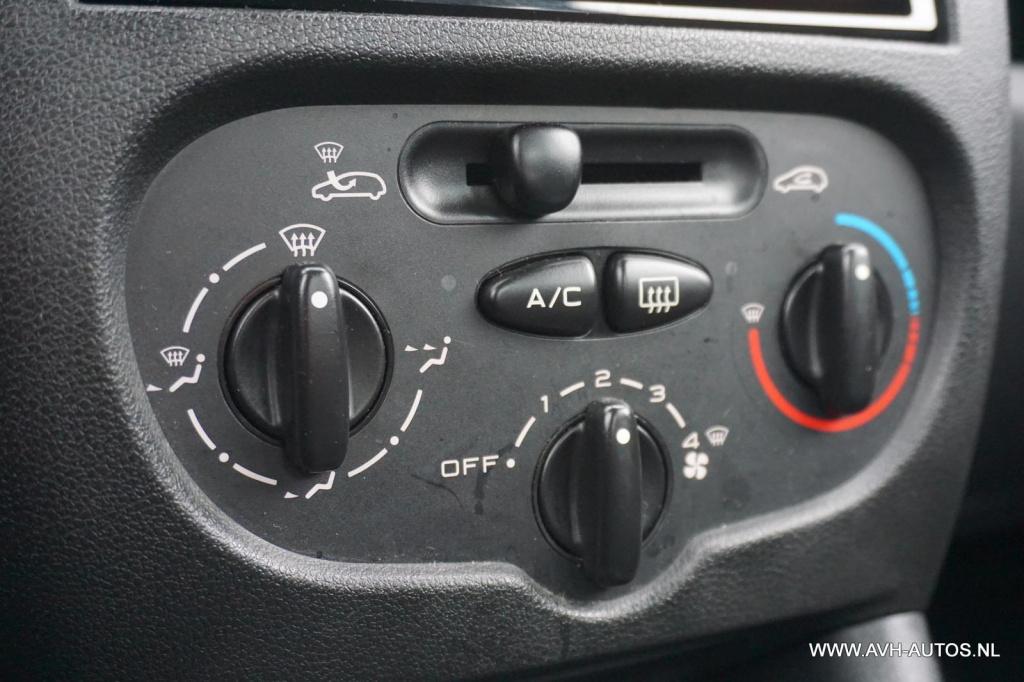 Peugeot 206 + 1.4 xs