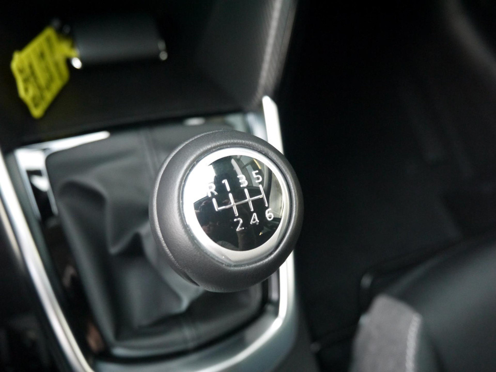 Mazda 2 1.5 e-skyactiv-g 90 exclusive-line