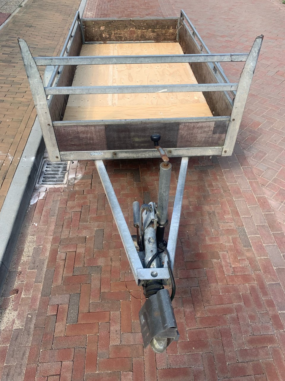 Aanhanger 250 x 130 met kenteken