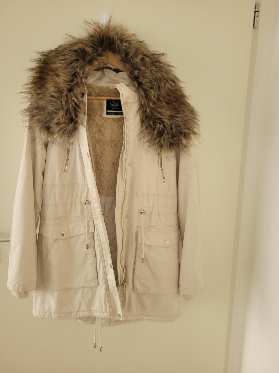 Winterjas dames (NIEUW) maat 40 – licht beige parka