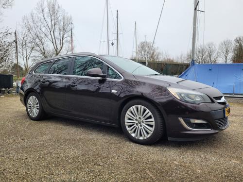 Opel Astra Sports Tourer 1.4 Turbo Design Edition