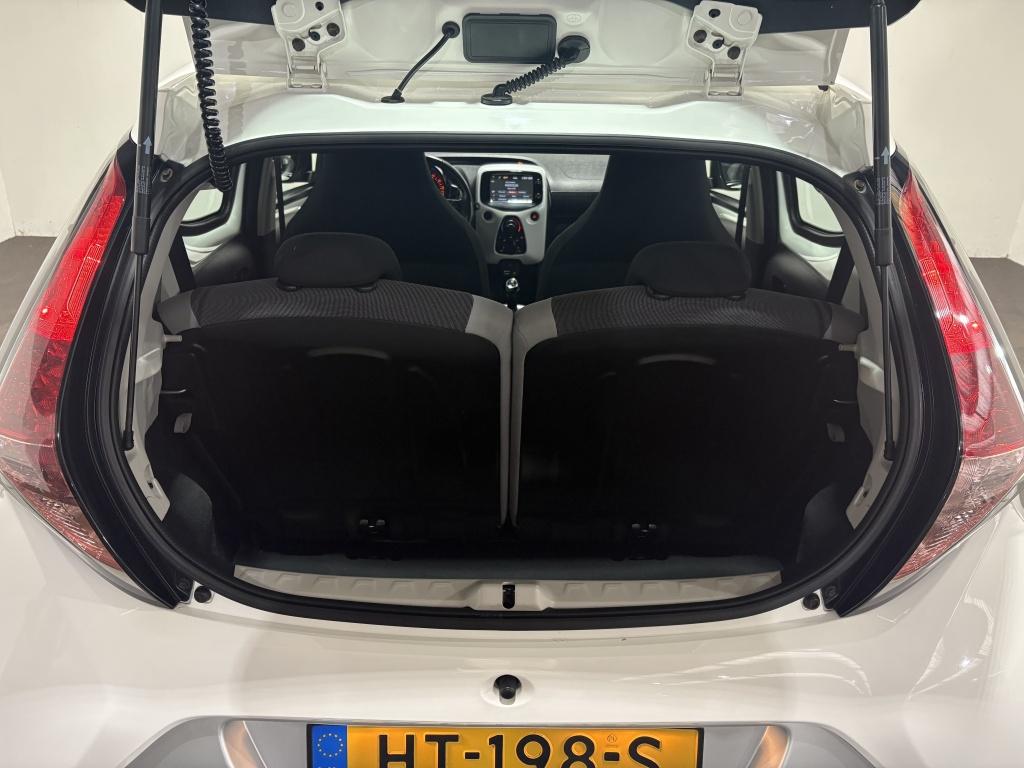 Toyota Aygo 1.0 vvt-i x-pure | lichtmetaal | airco |
