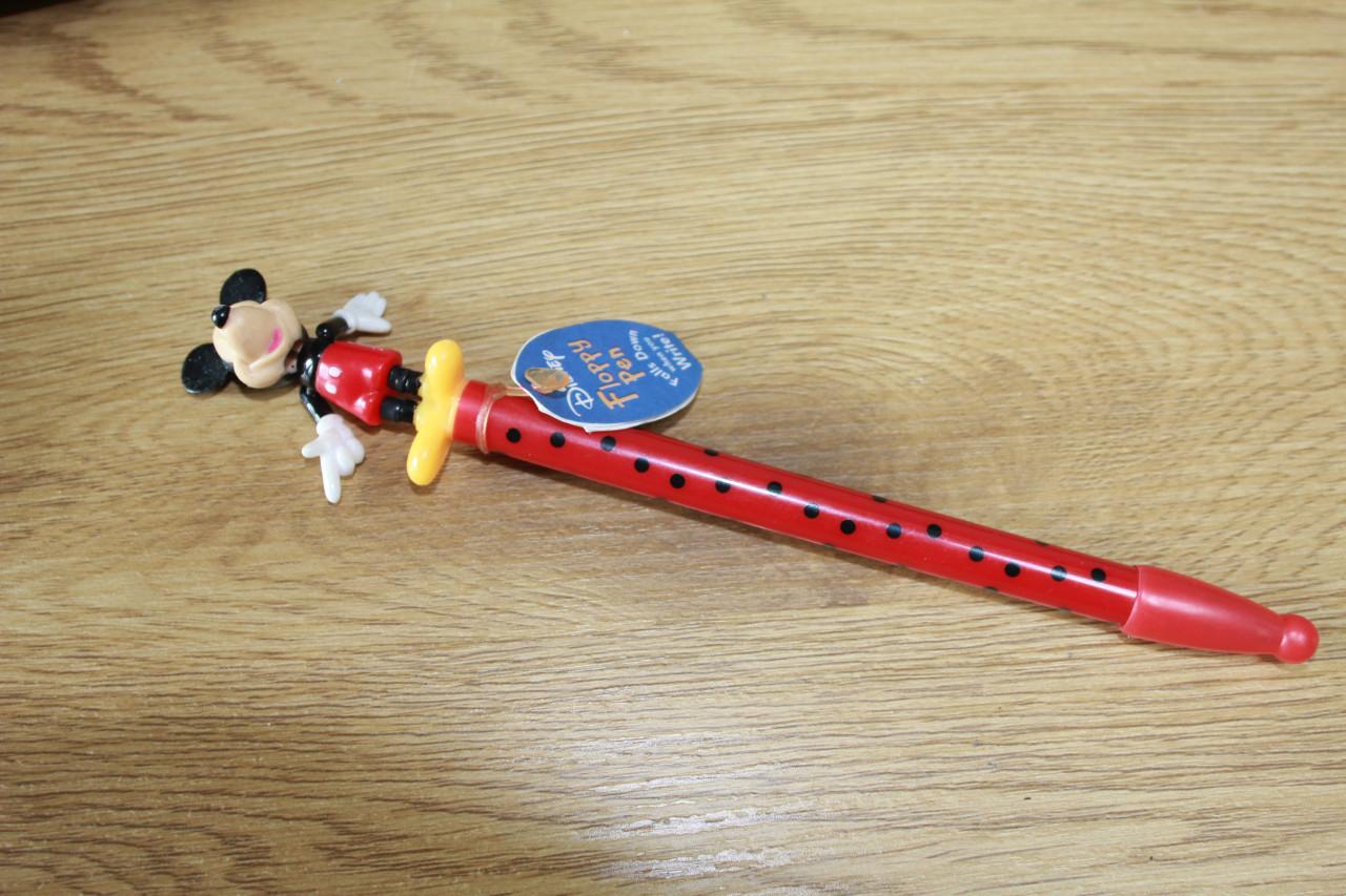 Pennen,,bali figuur of mickey