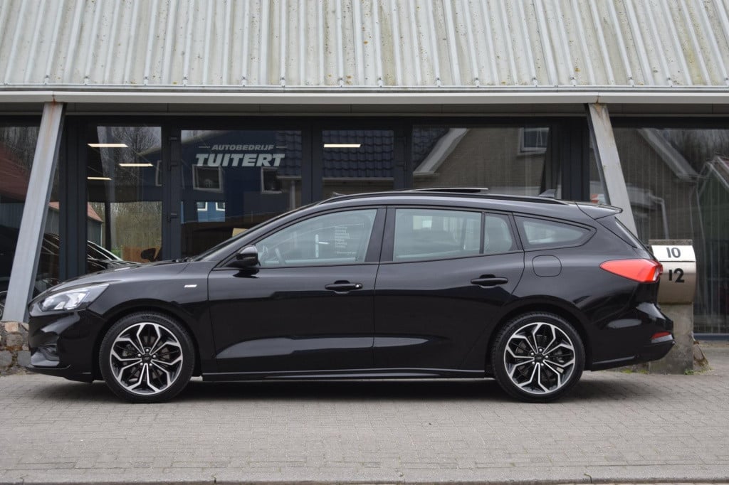 Ford Focus wagon 1.0 ecoboost hybrid st line | panoramadak | apple carplay 