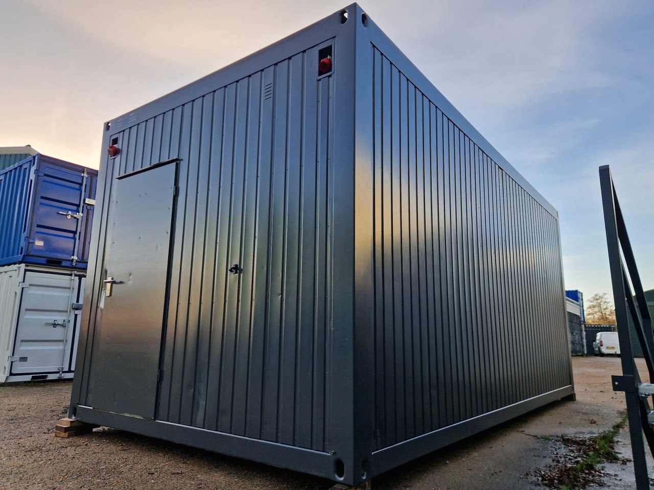 Kantoorunit / bouwkeet / schaftkeet / woonunit 6x3m