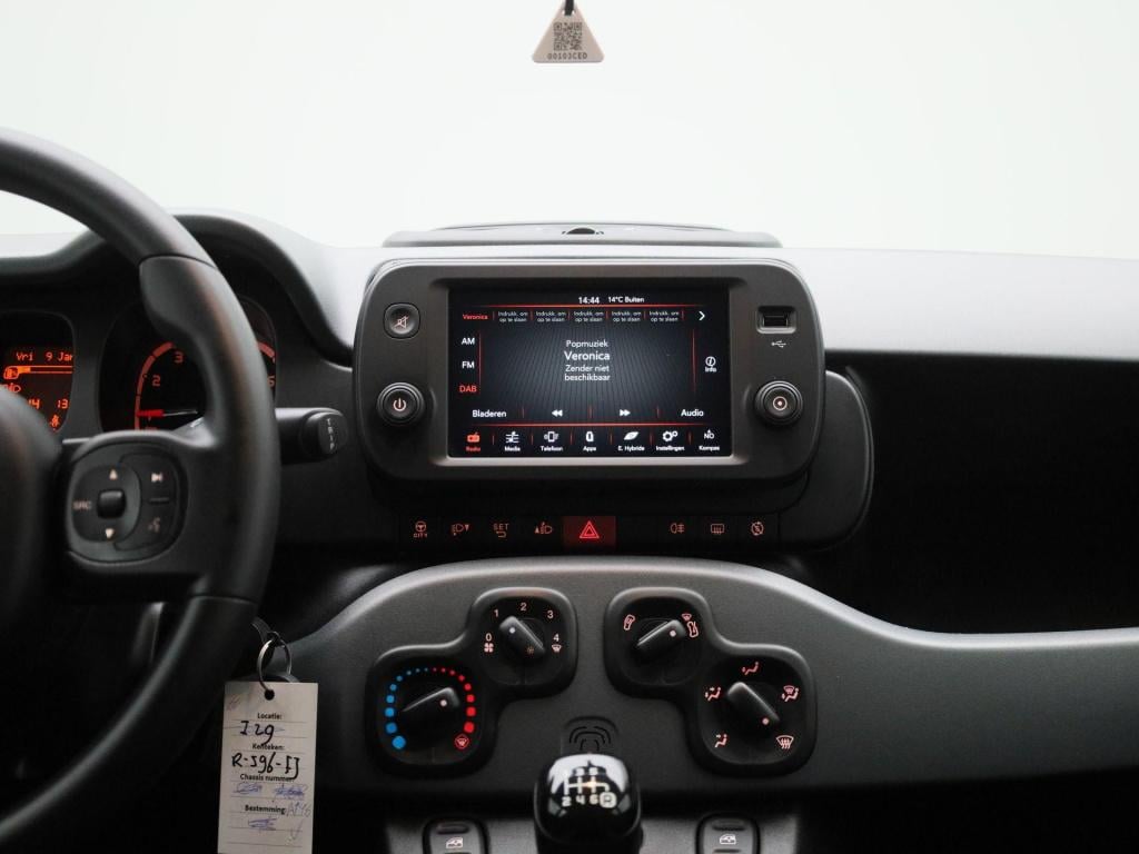 Fiat Panda 1.0 hybrid city life | apple carplay / android auto | airco | cr
