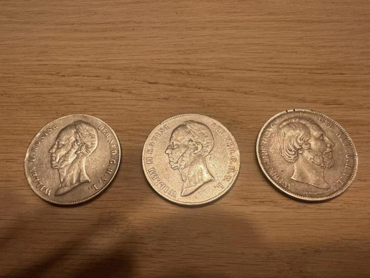 3 mooi oude zilveren rijksdaalders (Willem II en III)