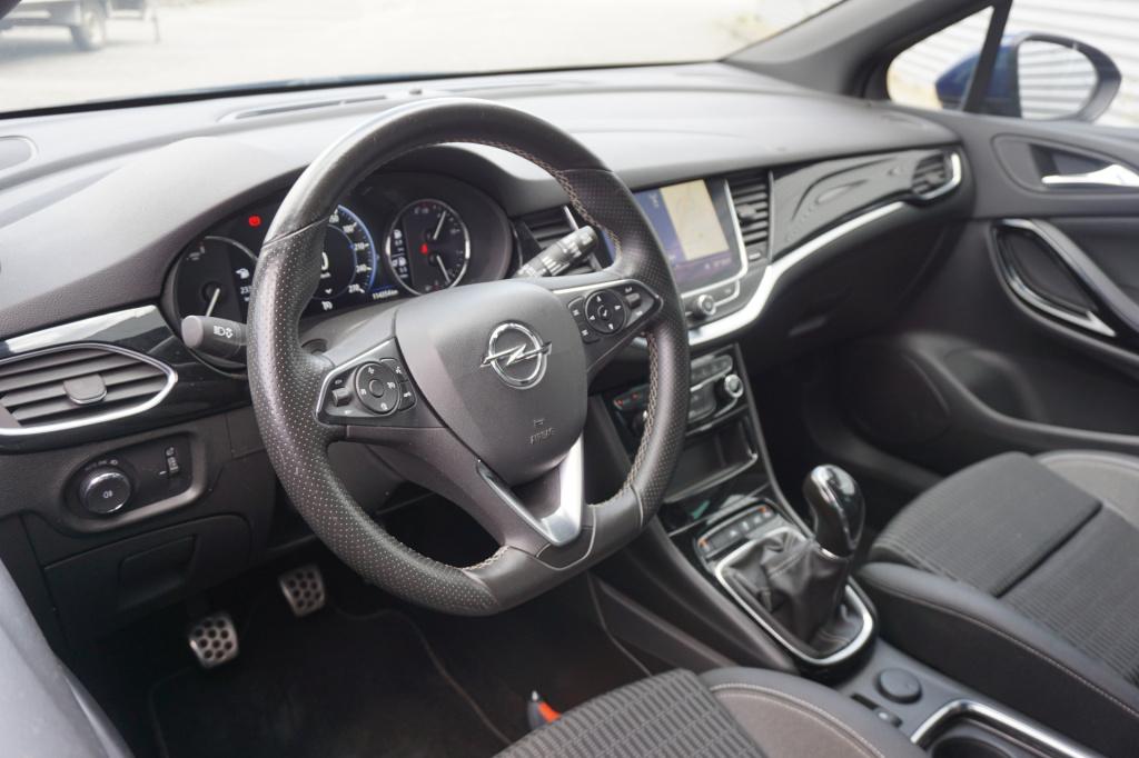 Opel Astra sports tourer 1.2 elegance airco / navi / cruise / camera / park