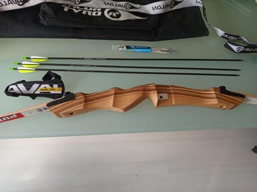 Recurve Boog van het merk Pulse 70inch en 30lbs
