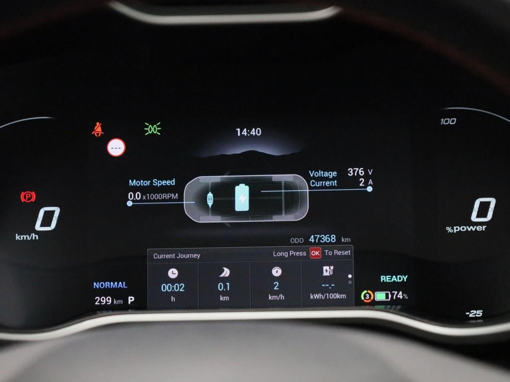 MG Zs Ev long range luxury 70 kwh | panoramadak | leder | apple carplay - a
