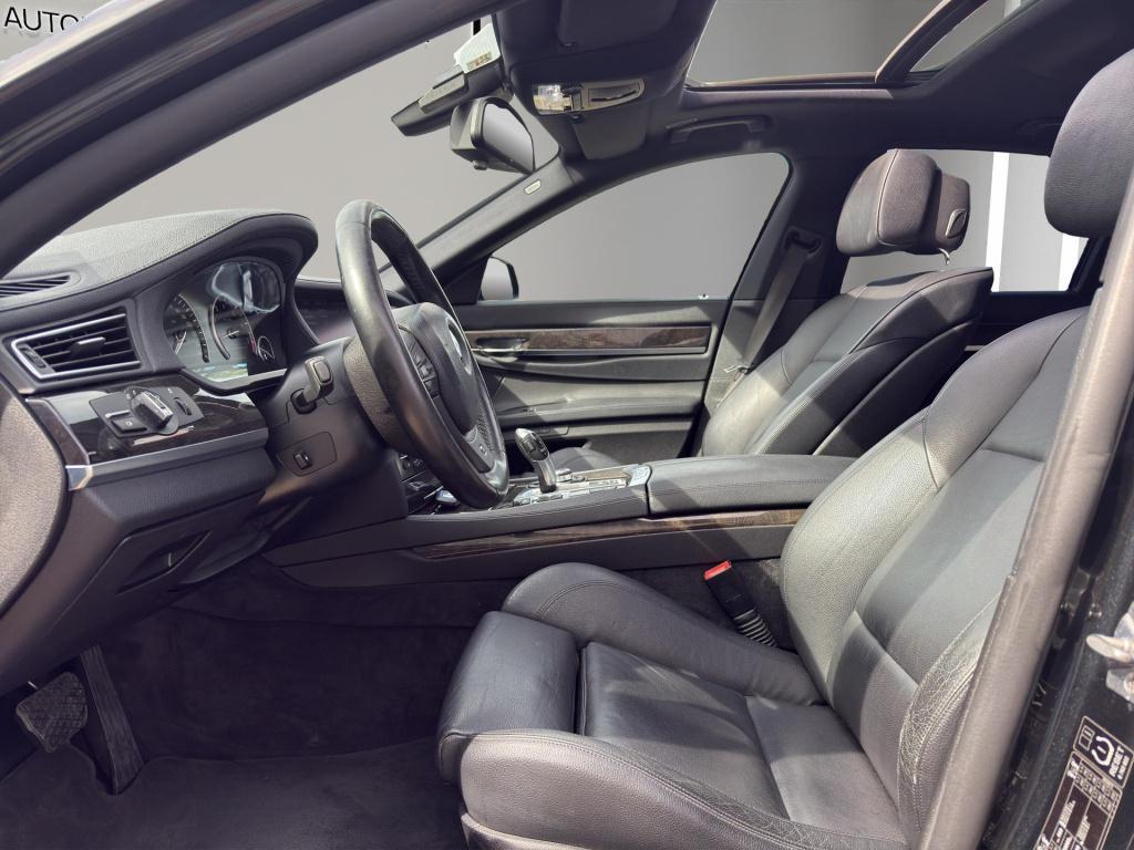 BMW 7 Serie 740i high executive m-sport meeneemprijs | leder | schuif/kante