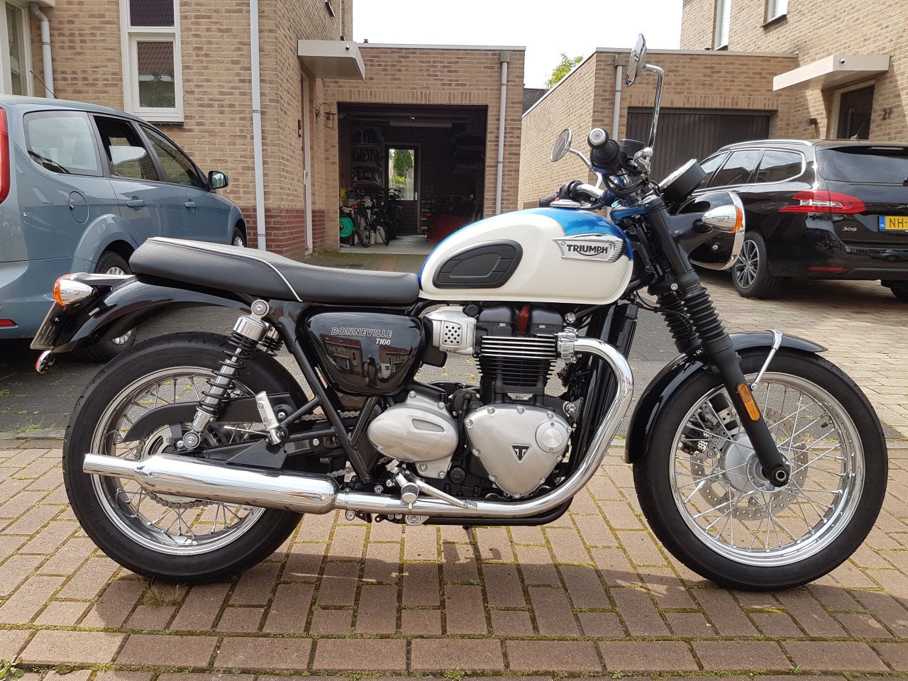 Triumph Bonneville T100