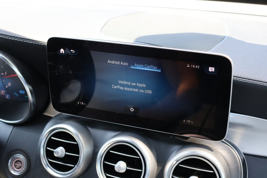Mercedes-Benz Glc 200 premium plus i wegklapbare trekhaak i panorama dak i 