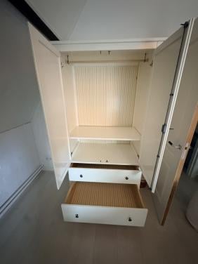 Kast IKEA crème wit slaapkamer
