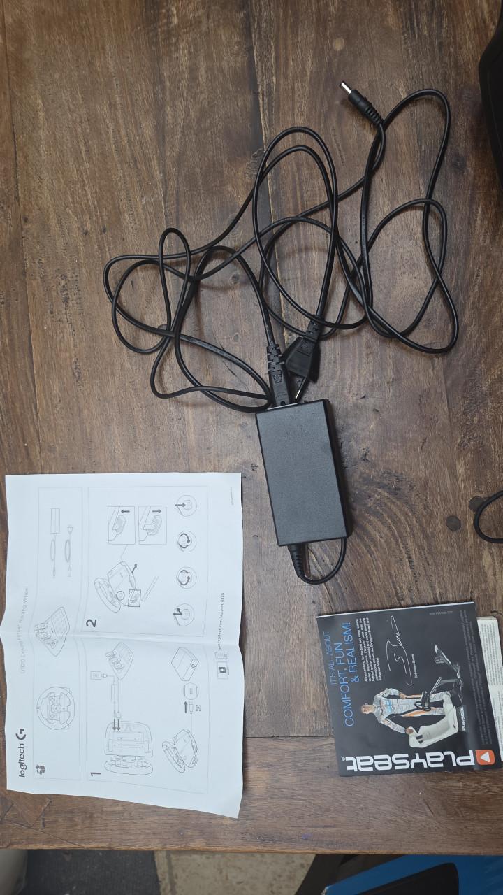 Logitech G920 Racing Wheel - Xbox/PC