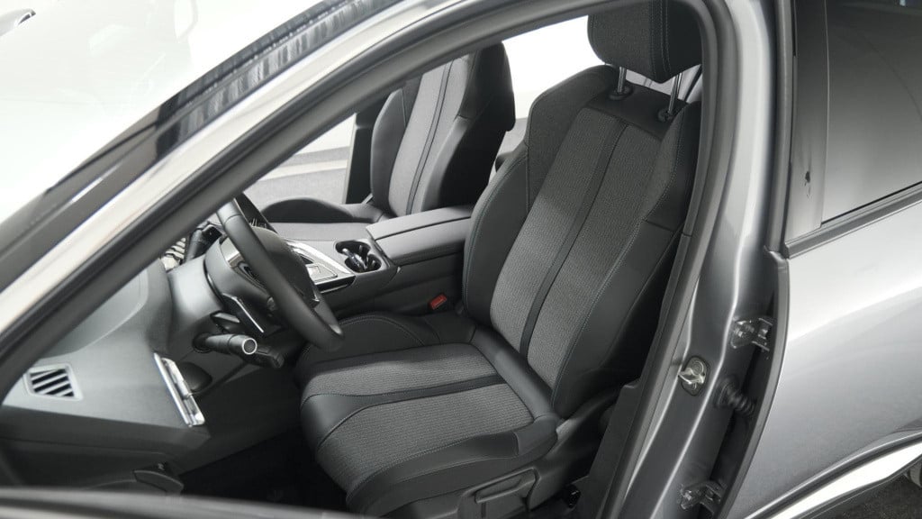 Peugeot 5008 puretech 130 eat8 allure pack business | 7 zitplaatsen | camer