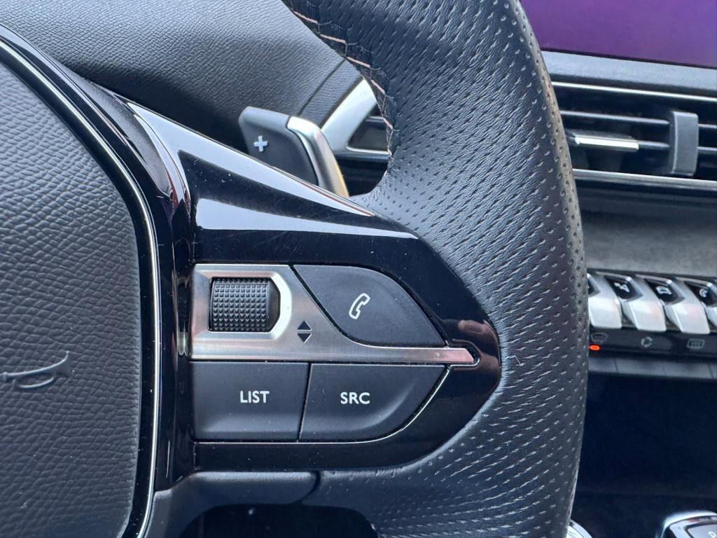 Peugeot 3008 1.6 hybrid4 300 gt