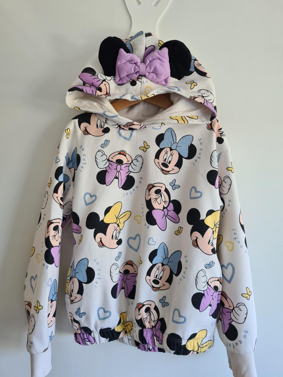 Minnie Mouse wit met kleuren hoodie met capuchon  Maat 140