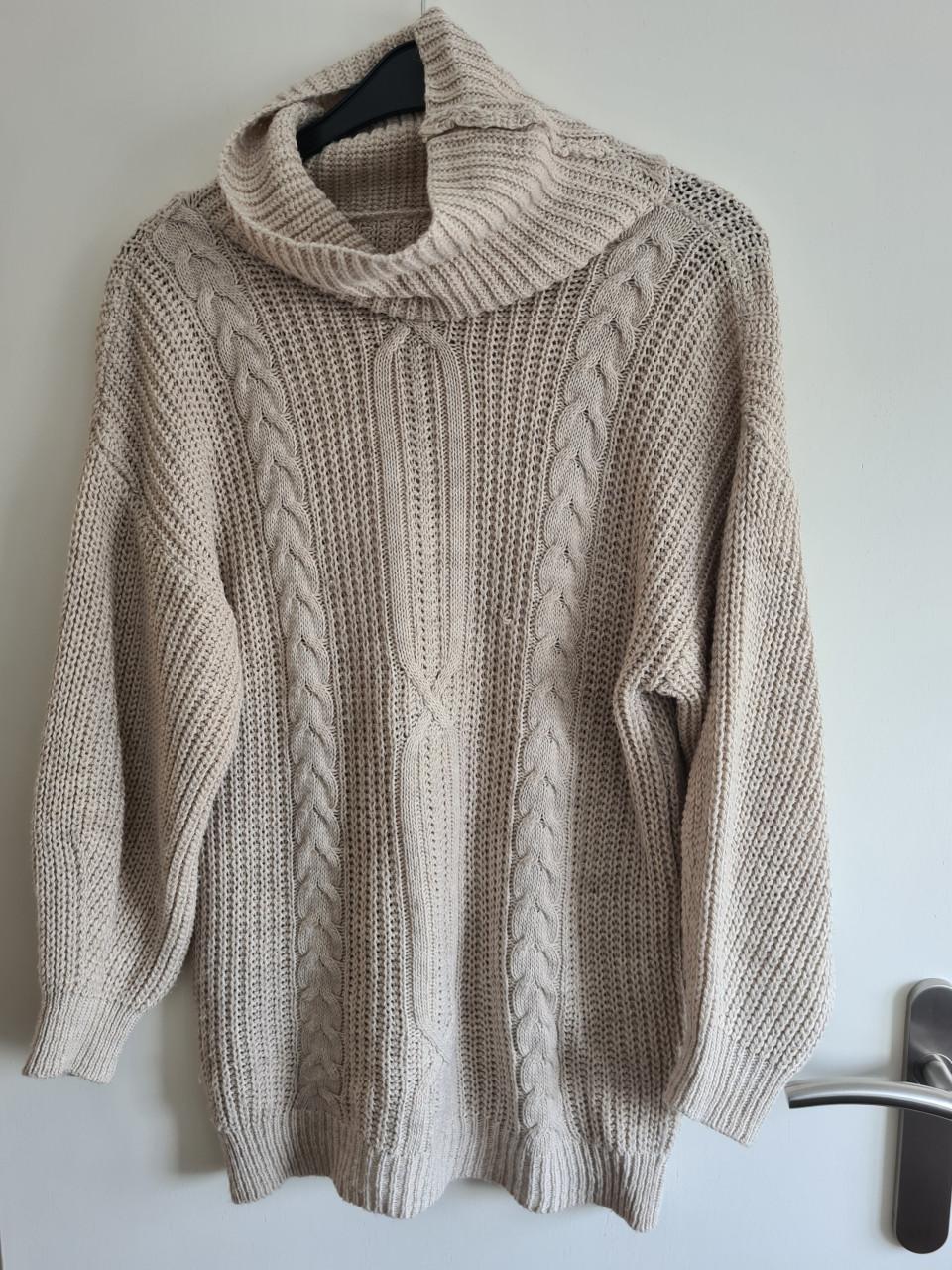 Lange beige kabel trui / jurk  Maat L