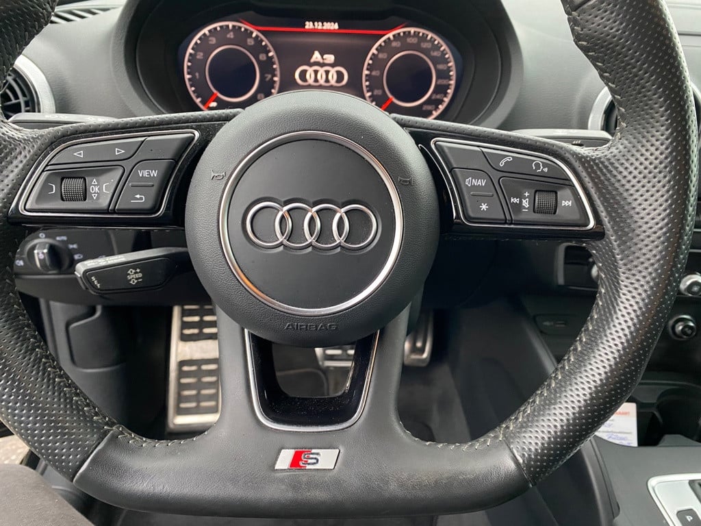 Audi A3 limousine 1.5 tfsi cod sport s line edition